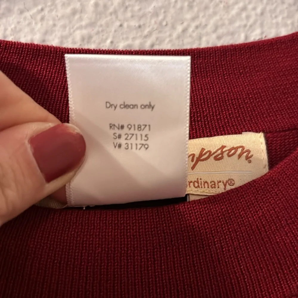 VTG Norm Thompson basic sweater size large